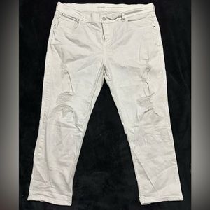 Old Navy Distressed Jean